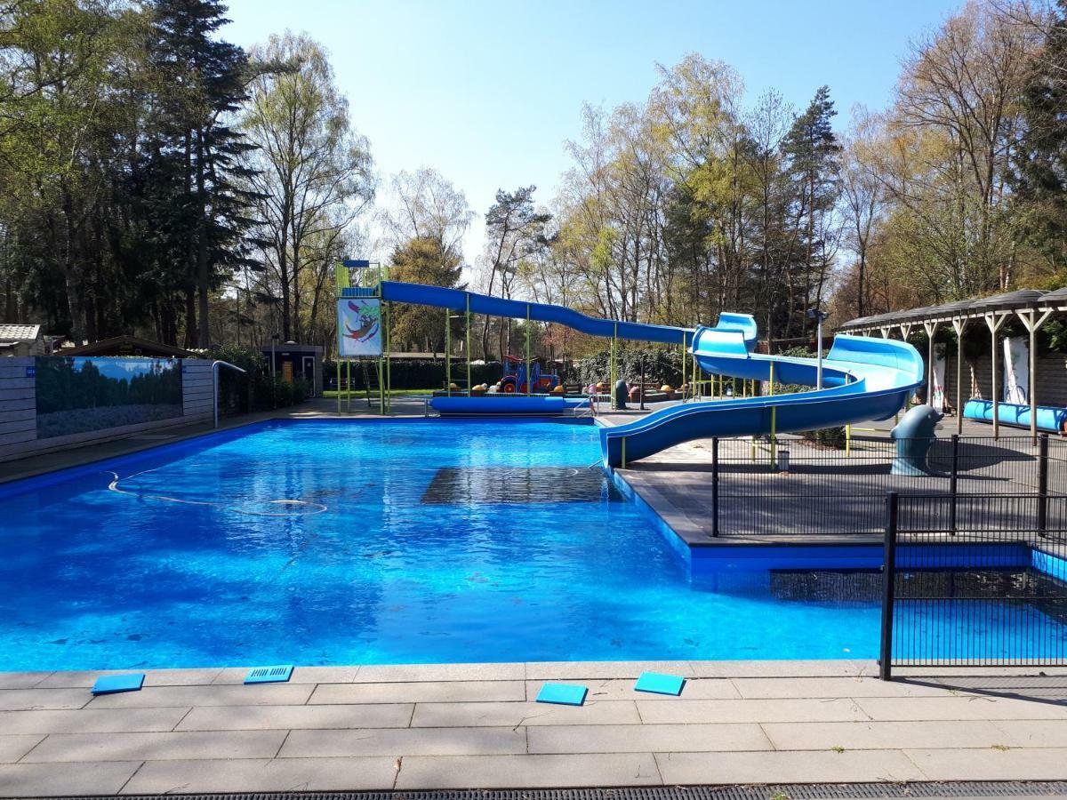 Boshuis Turquoise / Smaakvol Genieten Op De Veluwe Hoenderloo Εξωτερικό φωτογραφία