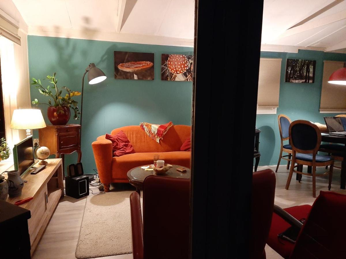 Boshuis Turquoise / Smaakvol Genieten Op De Veluwe Hoenderloo Εξωτερικό φωτογραφία